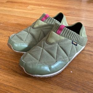 Green Teva ReEmber Moc Shoes - Gently Used